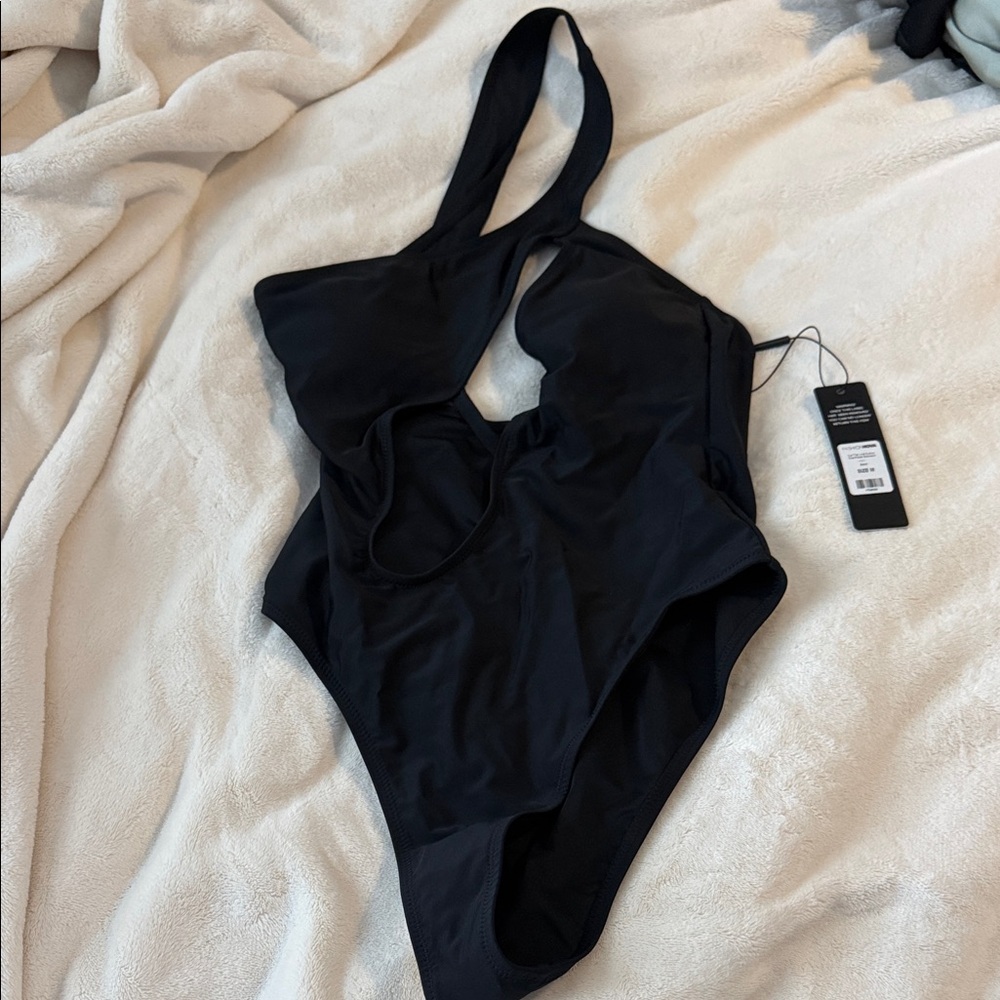 Elegant Black Women's Swimsuit